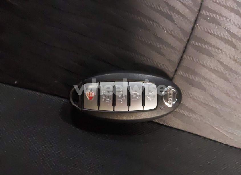 Photo 11 of 2019 Nissan Rogue SV (VIN 5N1AT2MV5KC772486)