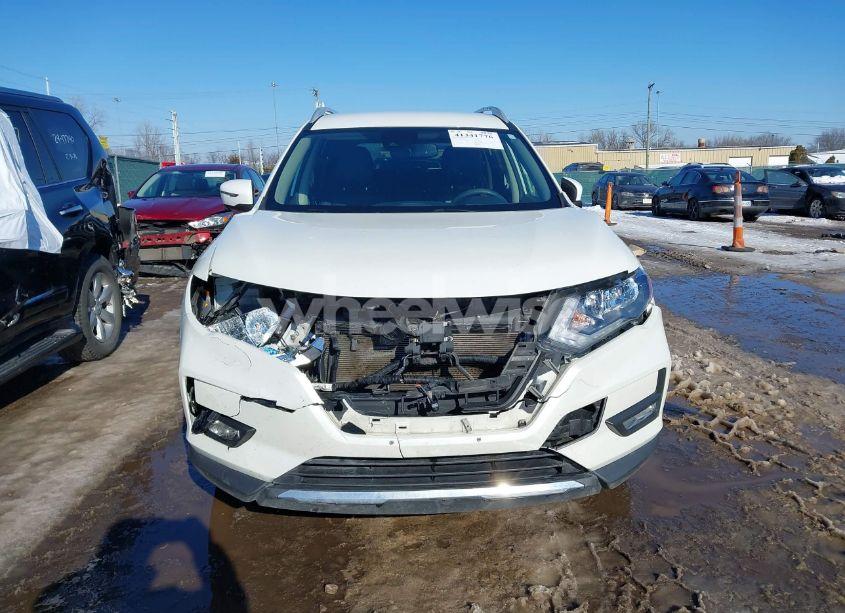 Photo 12 of 2019 Nissan Rogue SL (VIN 5N1AT2MV5KC799882)