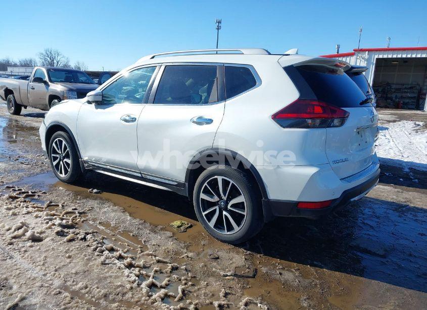 Photo 3 of 2019 Nissan Rogue SL (VIN 5N1AT2MV5KC799882)