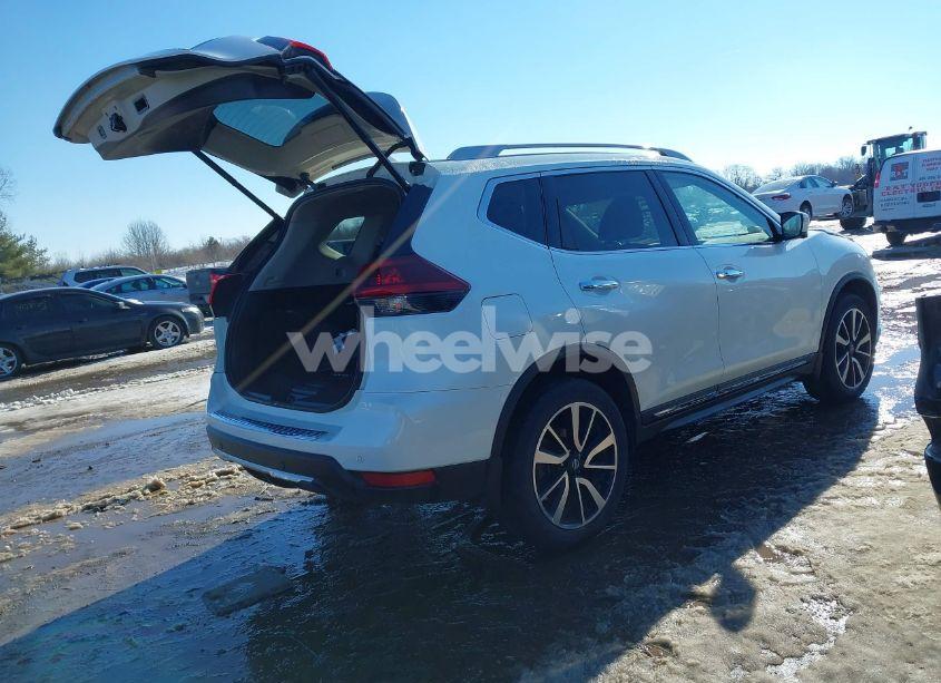 Photo 4 of 2019 Nissan Rogue SL (VIN 5N1AT2MV5KC799882)