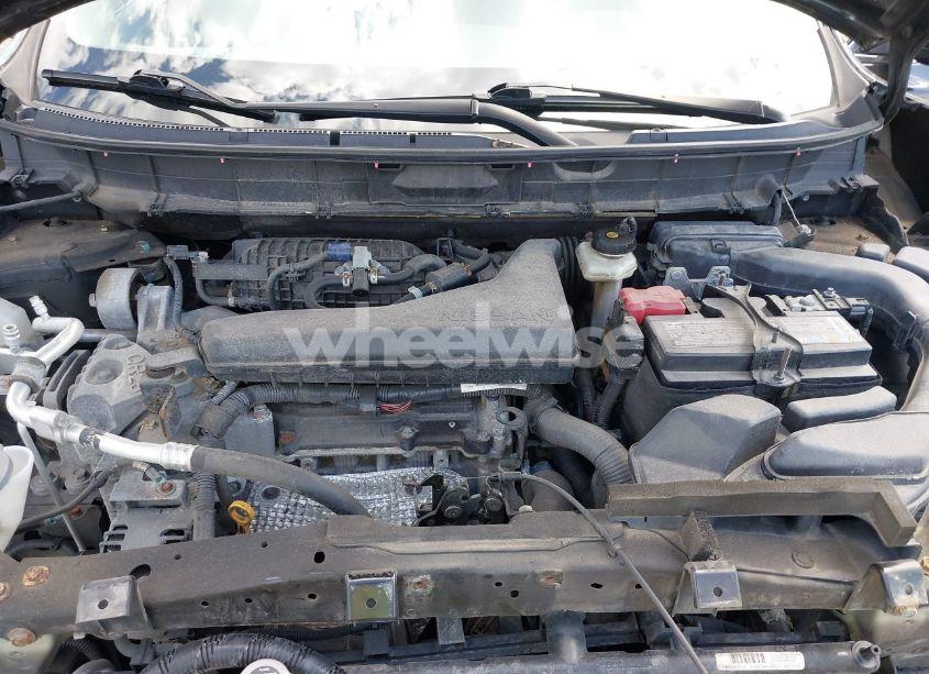 Photo 10 of 2019 Nissan Rogue S (VIN 5N1AT2MV5KC840592)