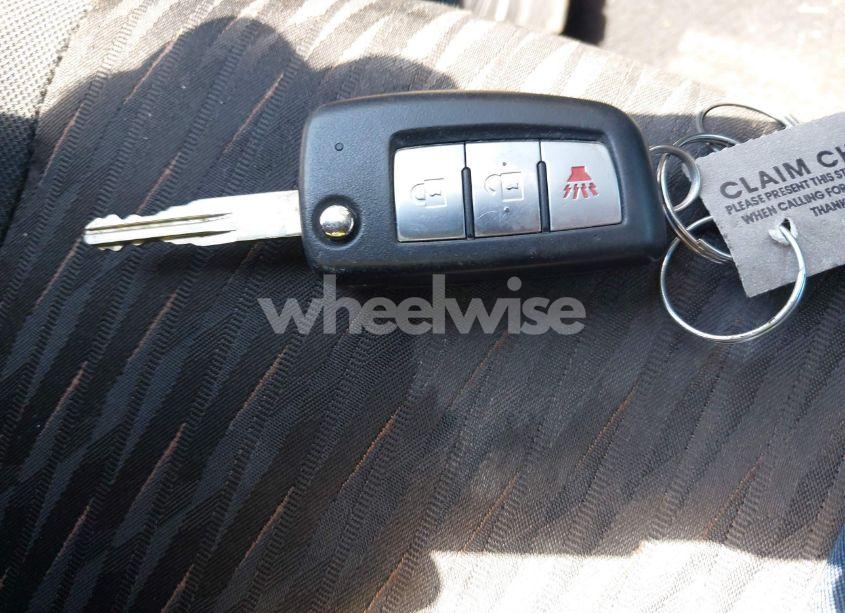 Photo 11 of 2019 Nissan Rogue S (VIN 5N1AT2MV5KC840592)