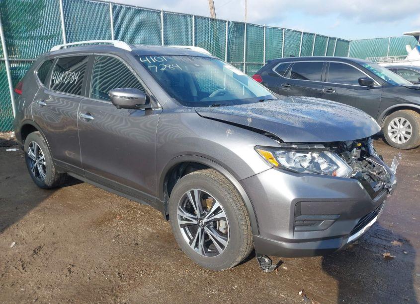 2019 Nissan Rogue SV (VIN 5N1AT2MV5KC845694) main photo
