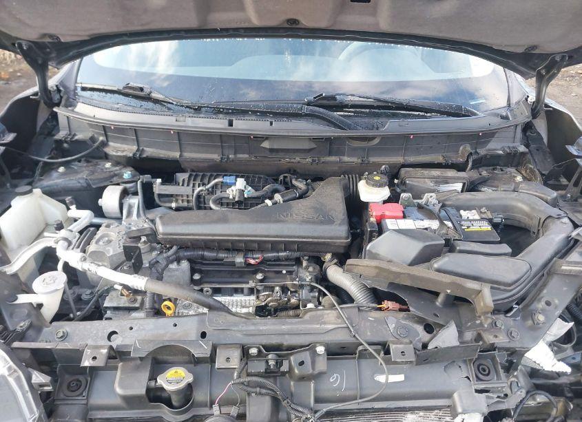 Photo 10 of 2019 Nissan Rogue SV (VIN 5N1AT2MV5KC845694)