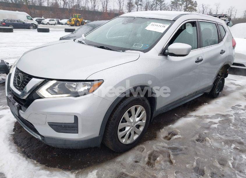 Photo 2 of 2020 Nissan Rogue S INTELLIGENT AWD (VIN 5N1AT2MV5LC719692)