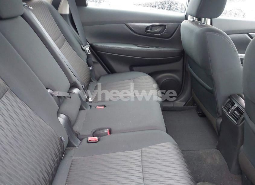 Photo 8 of 2020 Nissan Rogue S INTELLIGENT AWD (VIN 5N1AT2MV5LC719692)