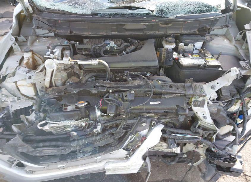 Photo 10 of 2020 Nissan Rogue S INTELLIGENT AWD (VIN 5N1AT2MV5LC737741)