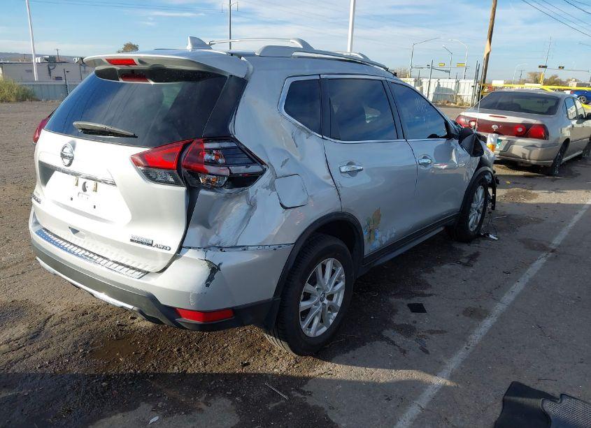 Photo 4 of 2020 Nissan Rogue S INTELLIGENT AWD (VIN 5N1AT2MV5LC737741)