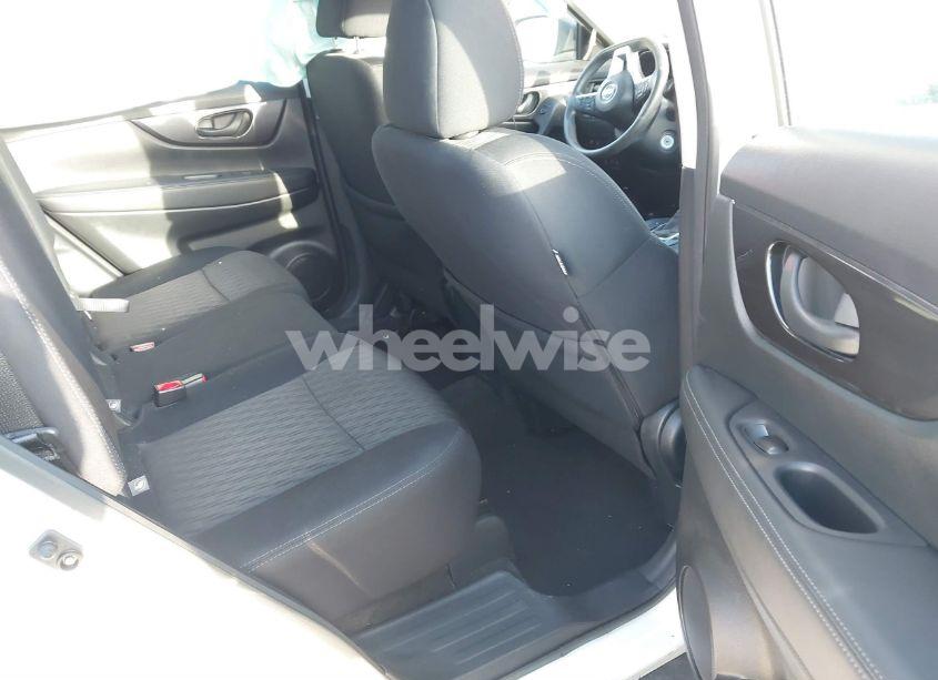 Photo 8 of 2020 Nissan Rogue S INTELLIGENT AWD (VIN 5N1AT2MV5LC763790)