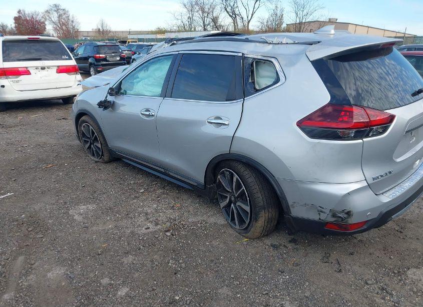 Photo 3 of 2020 Nissan Rogue SL INTELLIGENT AWD (VIN 5N1AT2MV5LC792321)