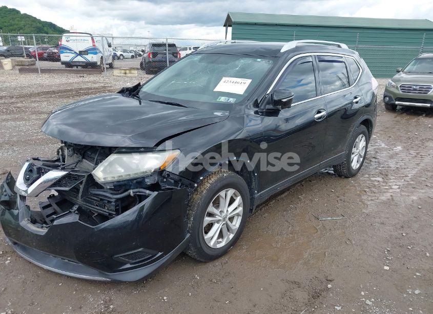 Photo 2 of 2014 Nissan Rogue SV (VIN 5N1AT2MV6EC756656)