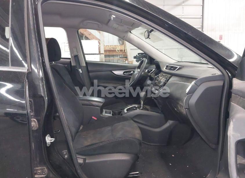 Photo 5 of 2014 Nissan Rogue SV (VIN 5N1AT2MV6EC773392)