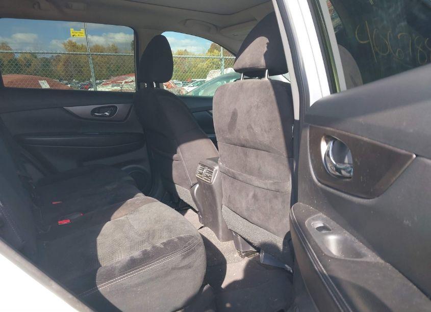 Photo 8 of 2014 Nissan Rogue SV (VIN 5N1AT2MV6EC801255)