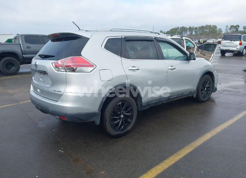 Photo 4 of 2015 Nissan Rogue SL (VIN 5N1AT2MV6FC754682)