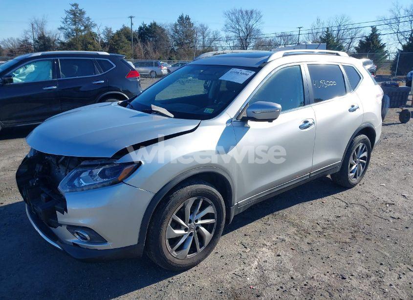 Photo 2 of 2015 Nissan Rogue SL (VIN 5N1AT2MV6FC770638)