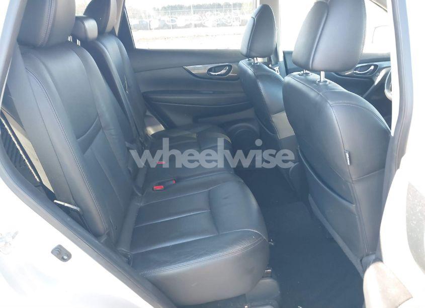 Photo 8 of 2015 Nissan Rogue SL (VIN 5N1AT2MV6FC770638)