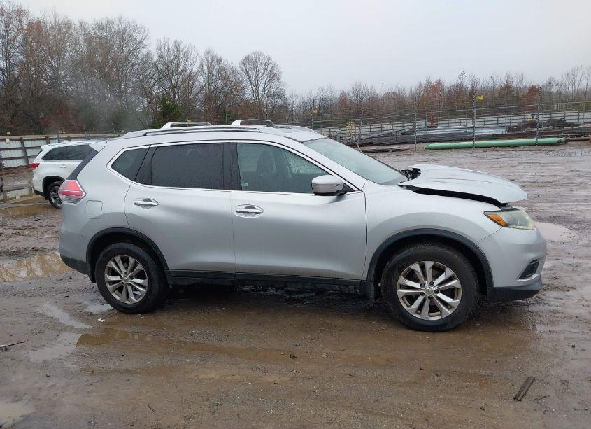 Photo 13 of 2015 Nissan Rogue SV (VIN 5N1AT2MV6FC770770)