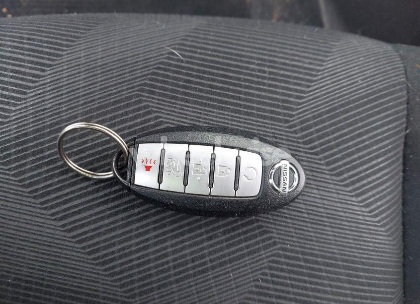 Photo 11 of 2015 Nissan Rogue SV (VIN 5N1AT2MV6FC814413)