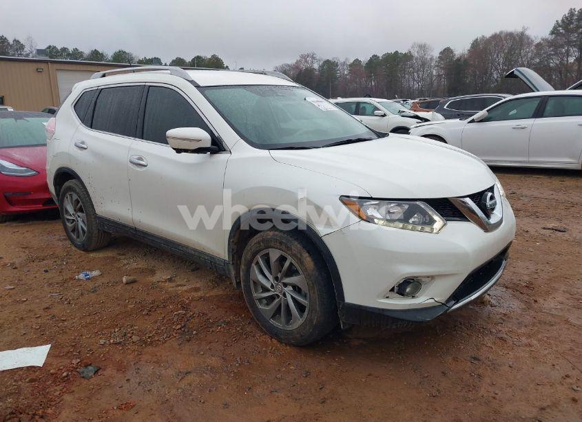 2015 Nissan Rogue SL (VIN 5N1AT2MV6FC819210) main photo