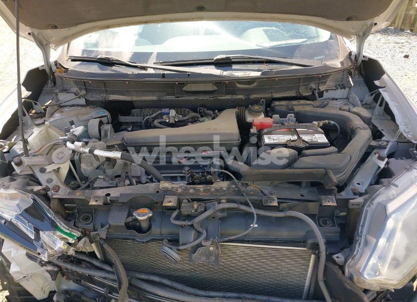 Photo 10 of 2015 Nissan Rogue S (VIN 5N1AT2MV6FC831163)