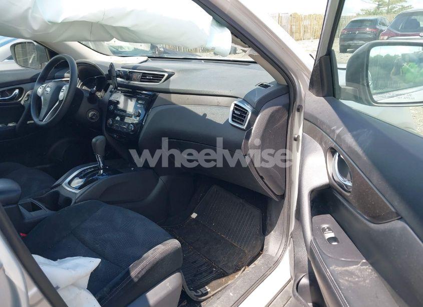 Photo 5 of 2015 Nissan Rogue S (VIN 5N1AT2MV6FC831163)