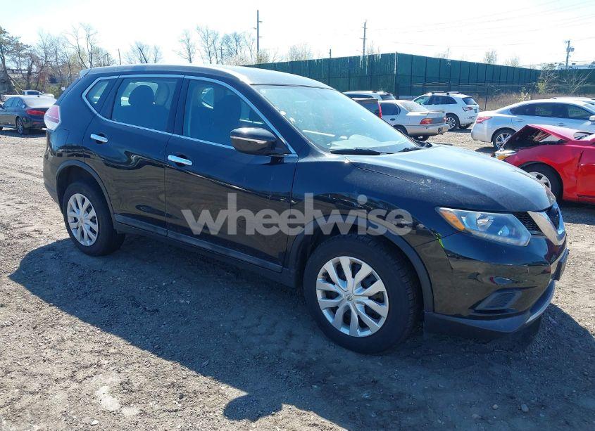 2015 Nissan Rogue S (VIN 5N1AT2MV6FC834631) main photo
