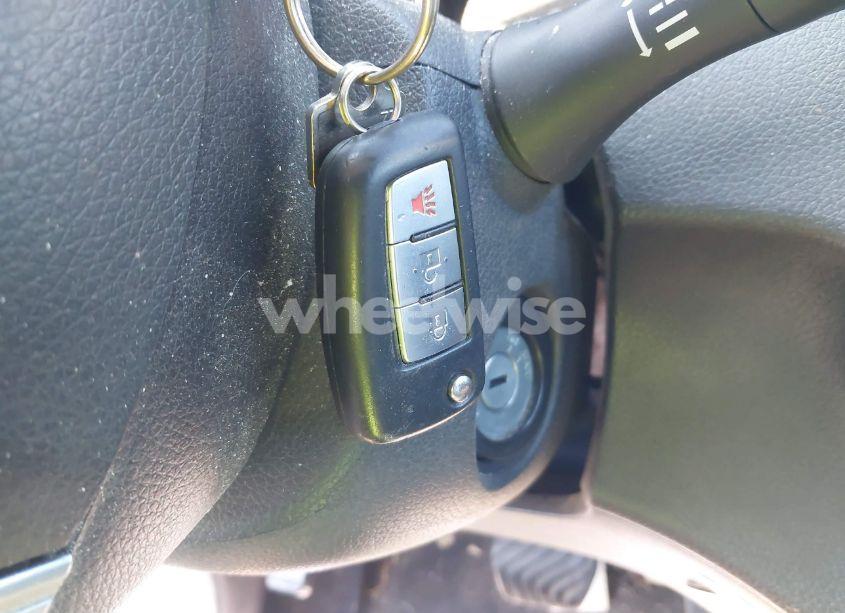 Photo 11 of 2015 Nissan Rogue S (VIN 5N1AT2MV6FC834631)