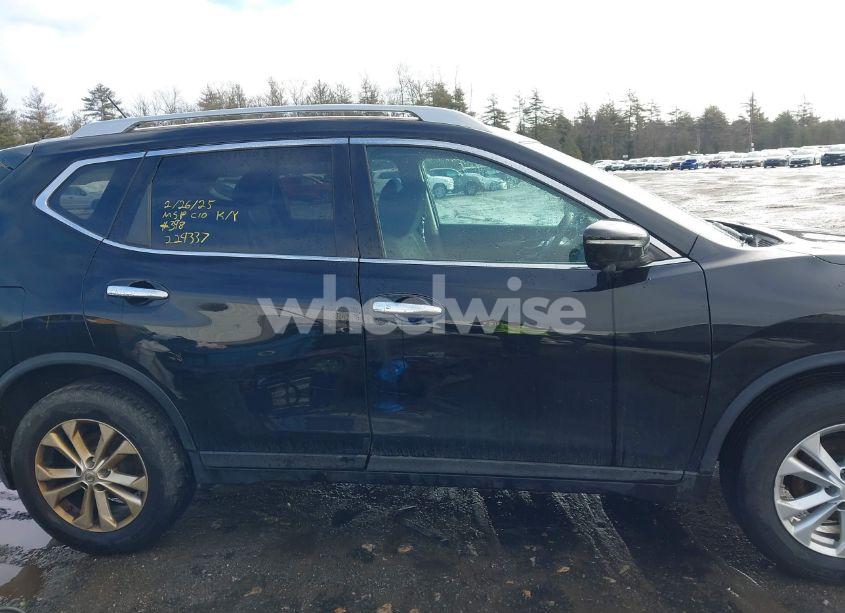 Photo 13 of 2015 Nissan Rogue SV (VIN 5N1AT2MV6FC846892)