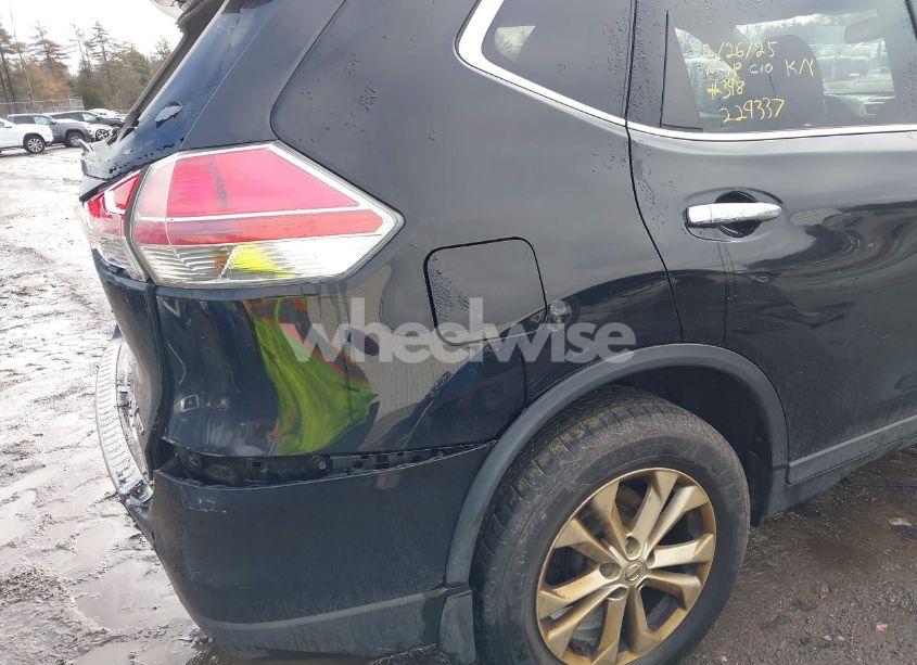 Photo 4 of 2015 Nissan Rogue SV (VIN 5N1AT2MV6FC846892)