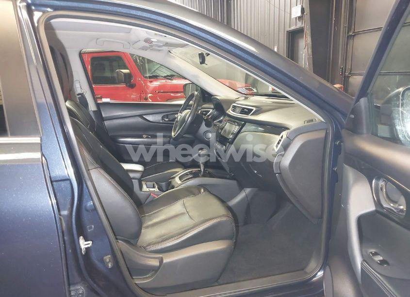 Photo 5 of 2015 Nissan Rogue SL (VIN 5N1AT2MV6FC903897)