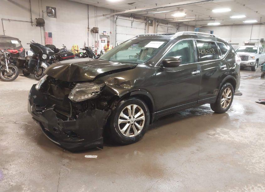 Photo 2 of 2015 Nissan Rogue SV (VIN 5N1AT2MV6FC908811)