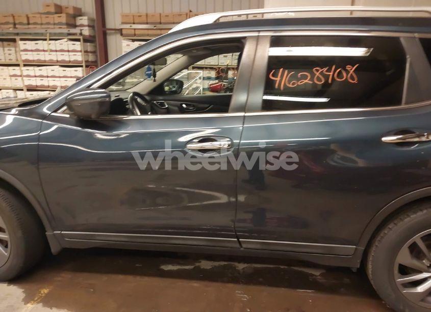 Photo 14 of 2016 Nissan Rogue SL (VIN 5N1AT2MV6GC765425)