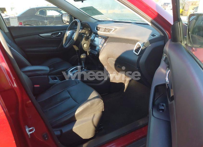 Photo 5 of 2016 Nissan Rogue SL (VIN 5N1AT2MV6GC839815)