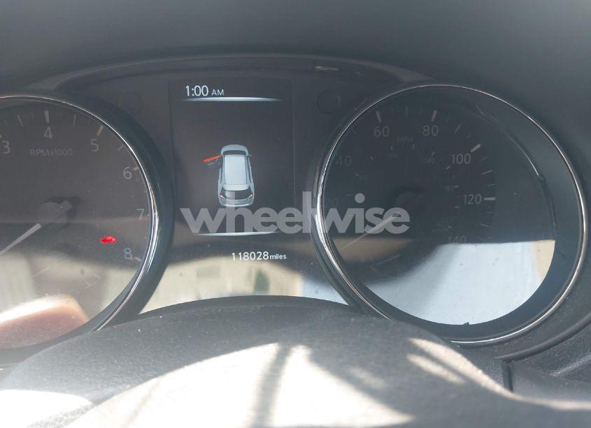 Photo 7 of 2017 Nissan Rogue SL (VIN 5N1AT2MV6HC764695)