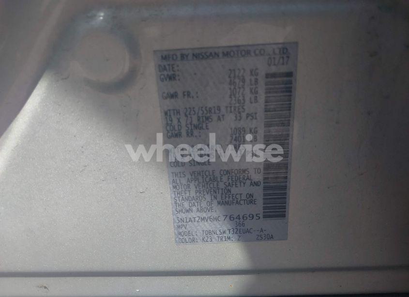 Photo 9 of 2017 Nissan Rogue SL (VIN 5N1AT2MV6HC764695)