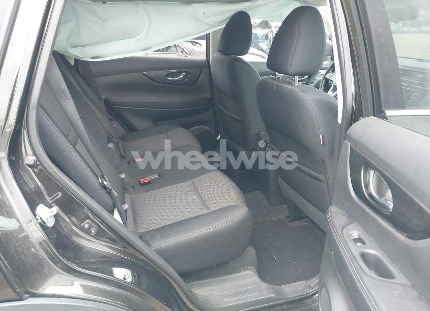 Photo 8 of 2017 Nissan Rogue SV (VIN 5N1AT2MV6HC774739)