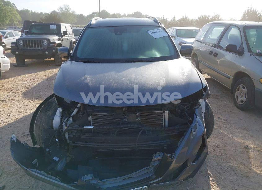 Photo 12 of 2017 Nissan Rogue SL (VIN 5N1AT2MV6HC791346)