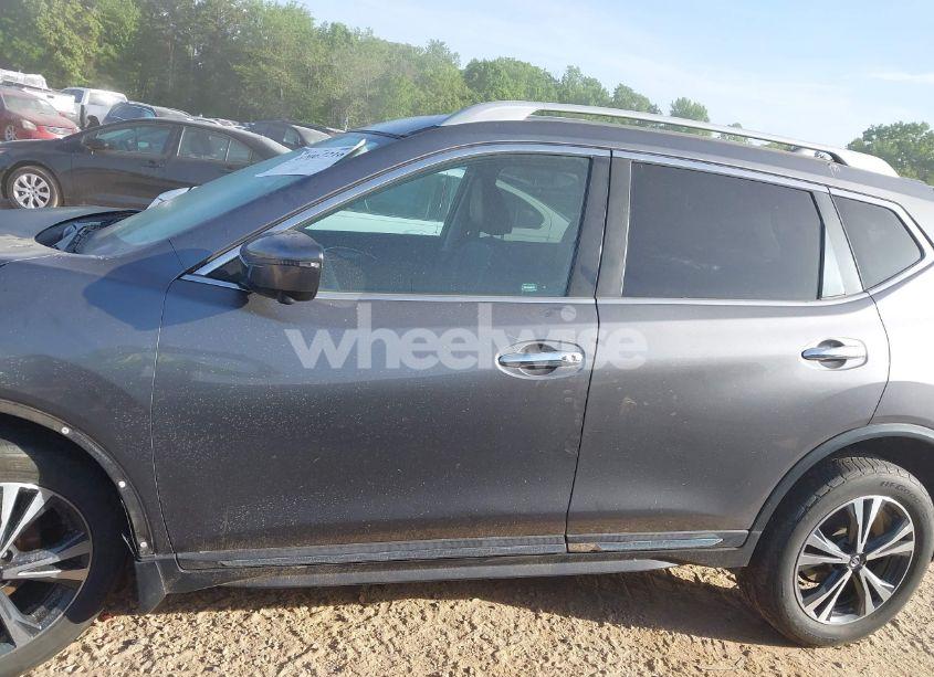 Photo 14 of 2017 Nissan Rogue SL (VIN 5N1AT2MV6HC791346)