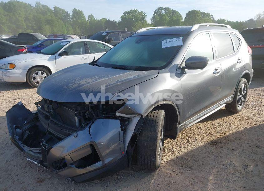 Photo 2 of 2017 Nissan Rogue SL (VIN 5N1AT2MV6HC791346)