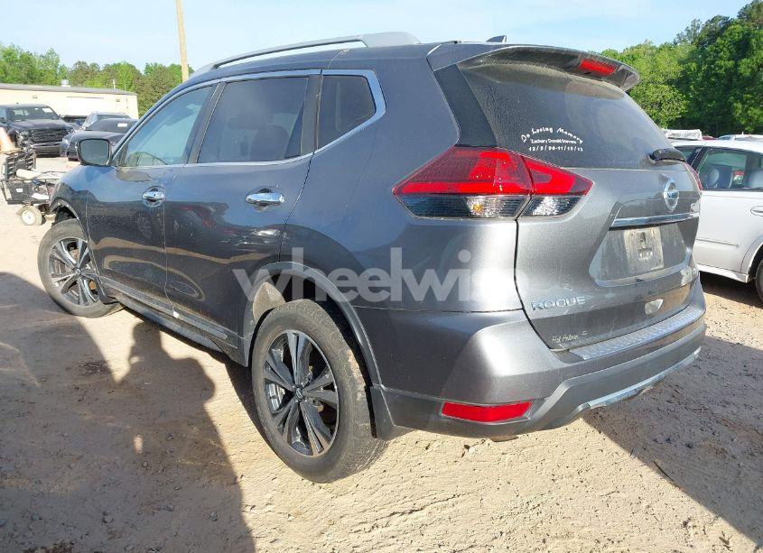 Photo 3 of 2017 Nissan Rogue SL (VIN 5N1AT2MV6HC791346)