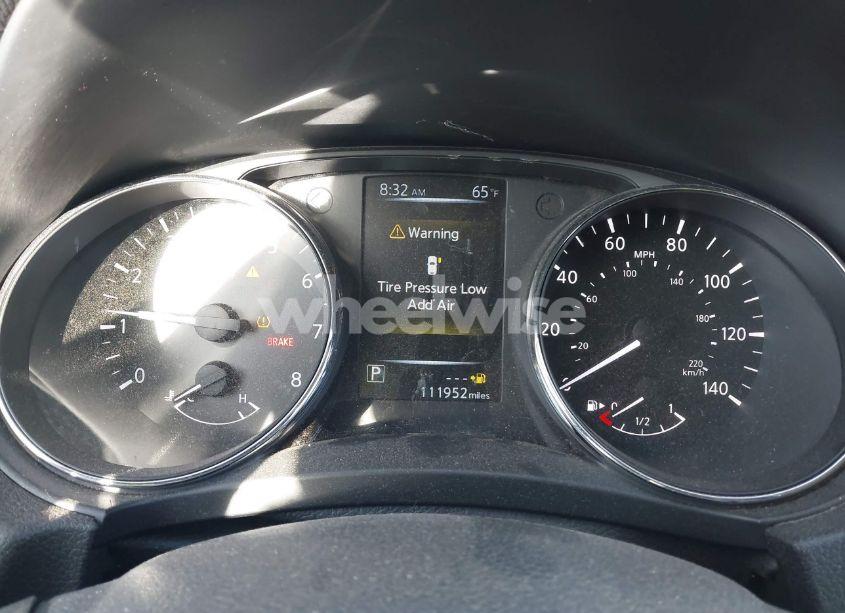 Photo 7 of 2017 Nissan Rogue SL (VIN 5N1AT2MV6HC791346)