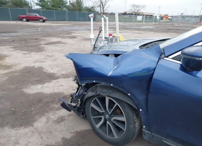 Photo 6 of 2017 Nissan Rogue SL (VIN 5N1AT2MV6HC813863)