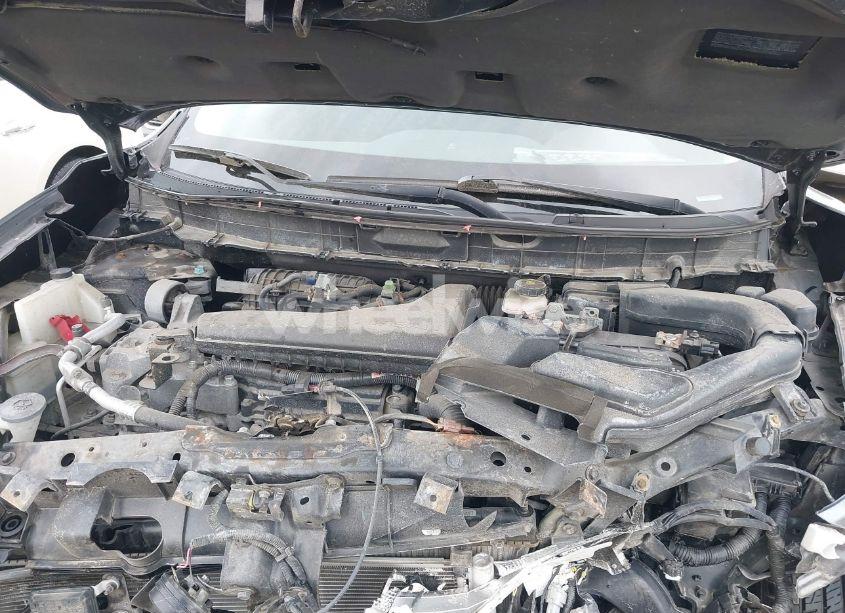 Photo 10 of 2017 Nissan Rogue SV (VIN 5N1AT2MV6HC830212)