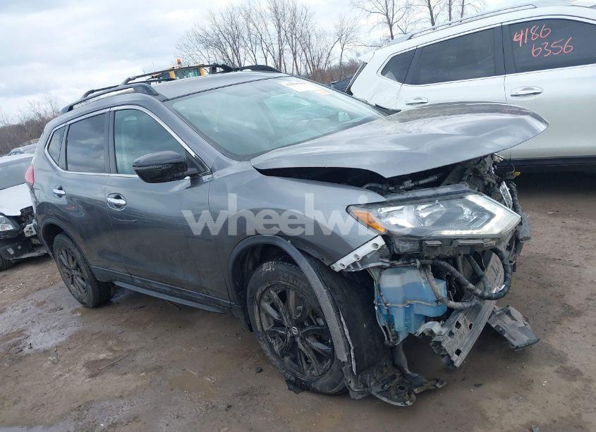 Photo 14 of 2017 Nissan Rogue SV (VIN 5N1AT2MV6HC830212)