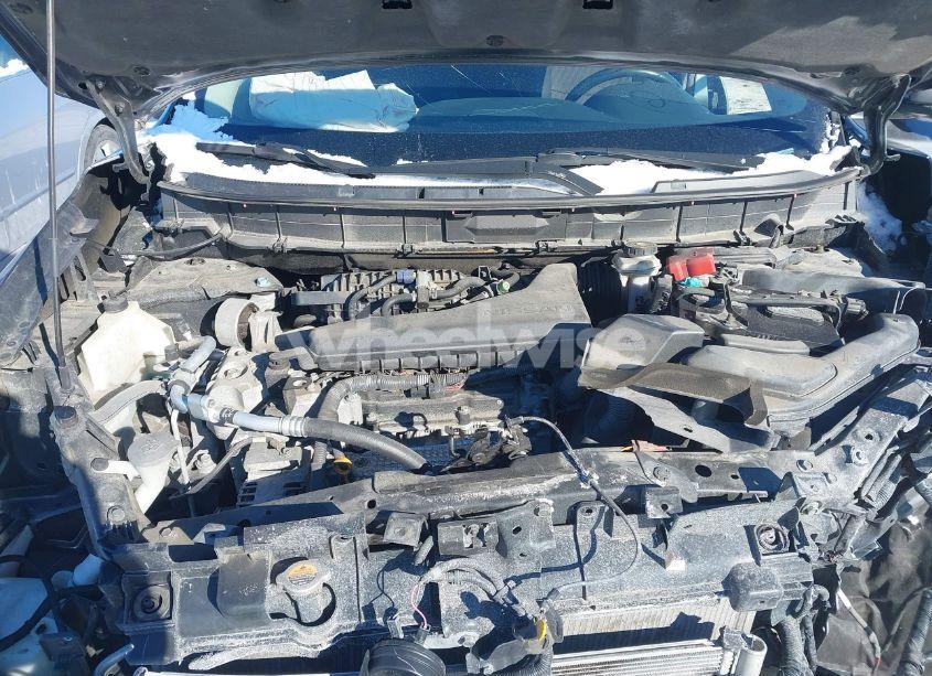 Photo 10 of 2017 Nissan Rogue SV (VIN 5N1AT2MV6HC837502)