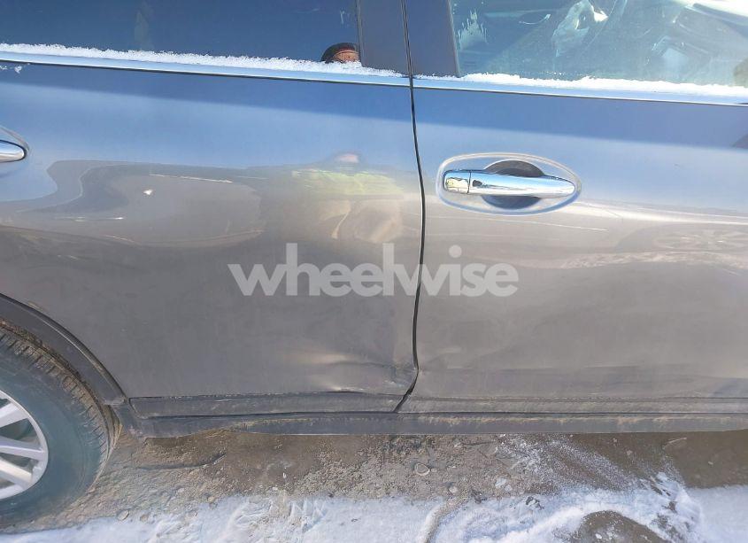 Photo 13 of 2017 Nissan Rogue SV (VIN 5N1AT2MV6HC837502)