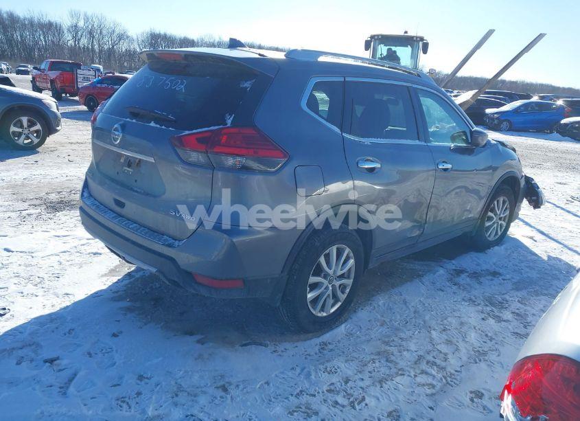 Photo 4 of 2017 Nissan Rogue SV (VIN 5N1AT2MV6HC837502)