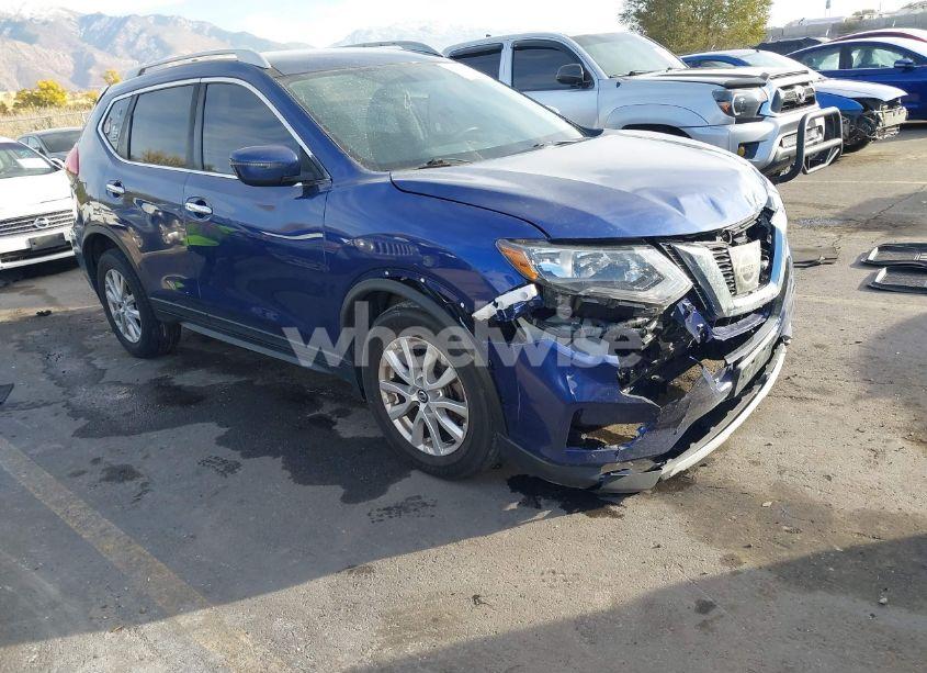 2017 Nissan Rogue SV (VIN 5N1AT2MV6HC874548) main photo