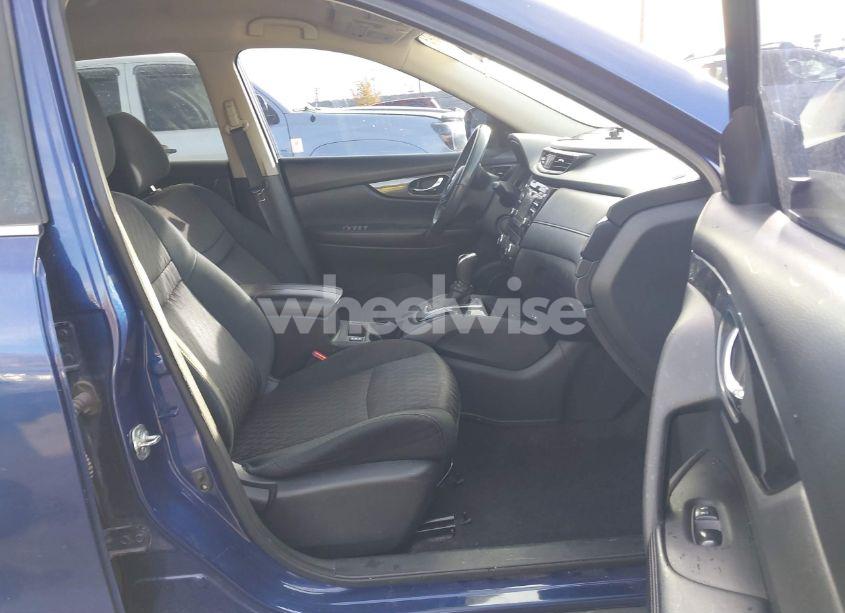 Photo 5 of 2017 Nissan Rogue SV (VIN 5N1AT2MV6HC874548)