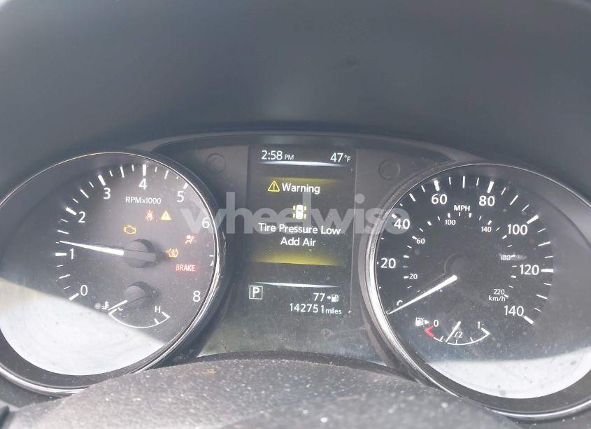 Photo 7 of 2017 Nissan Rogue SV (VIN 5N1AT2MV6HC874548)